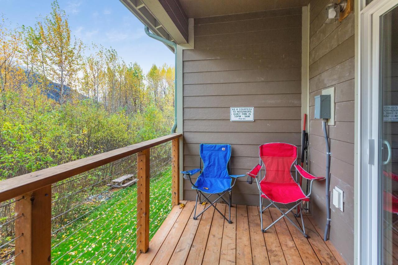 Glacier Creek Girdwood Exterior photo